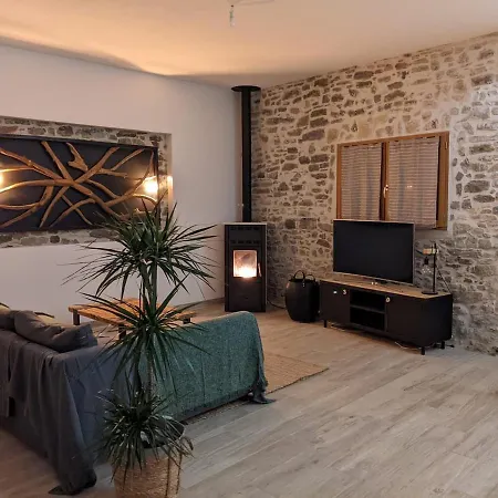Hébergement de vacances Charming 2bed House Near Sommiere South Of France *